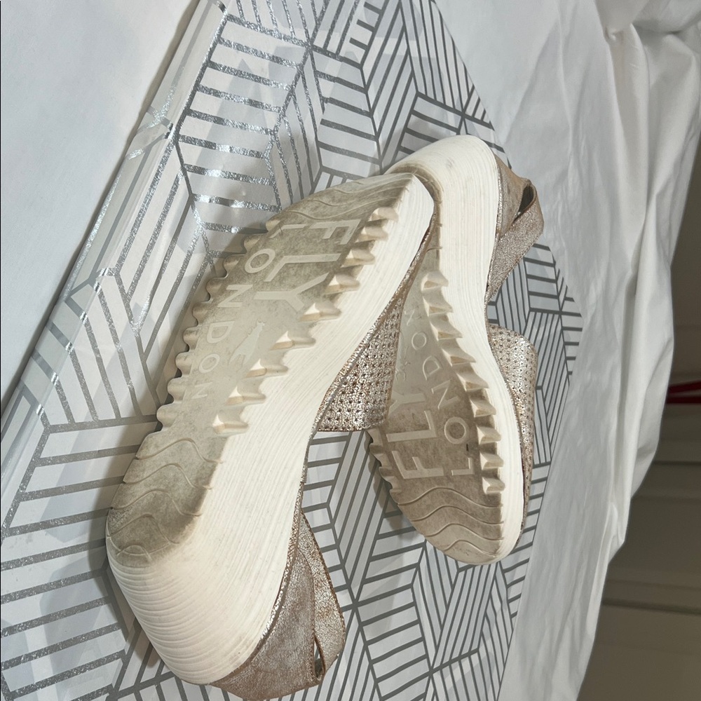 Fly London Women's Metallic Espadrilles - Picture 4 of 7